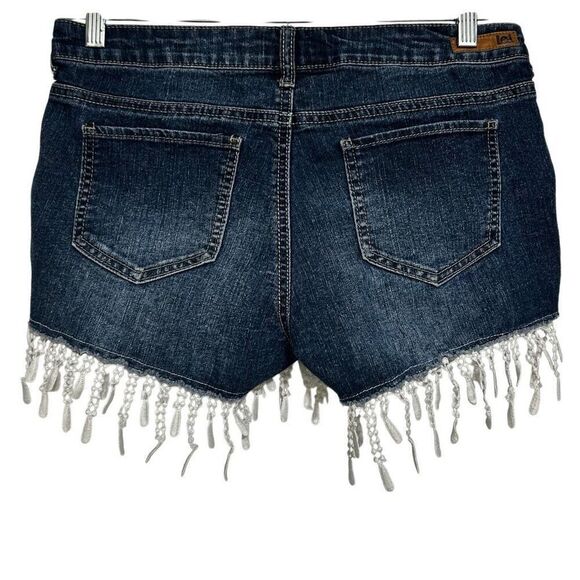 L.E.I. Denim Shorts Women's Size 7 Dark Wash White Floral Ashley Low Rise Fringe - Picture 6 of 9
